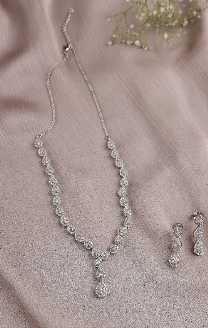 Sublime Necklace