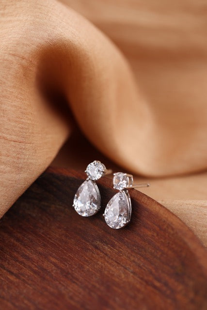 Everyday Drop Earrings