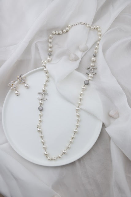 Infinity Pearl Necklace